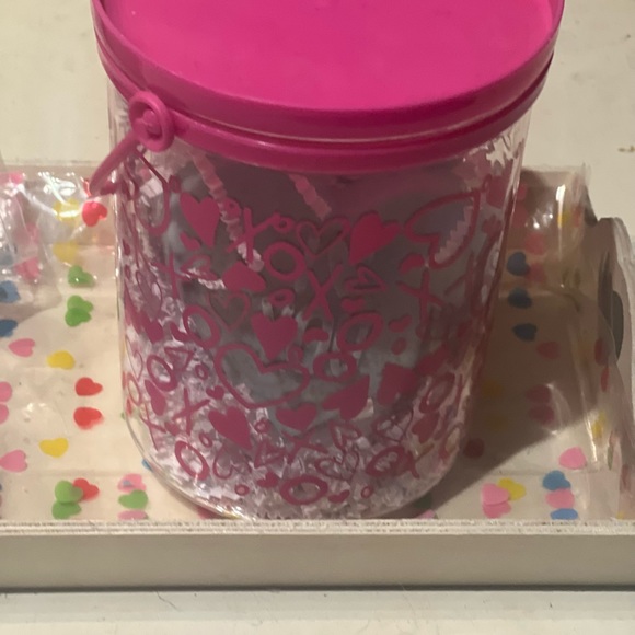 Oatmeal Valentine’s Day soap set! - Picture 3 of 4